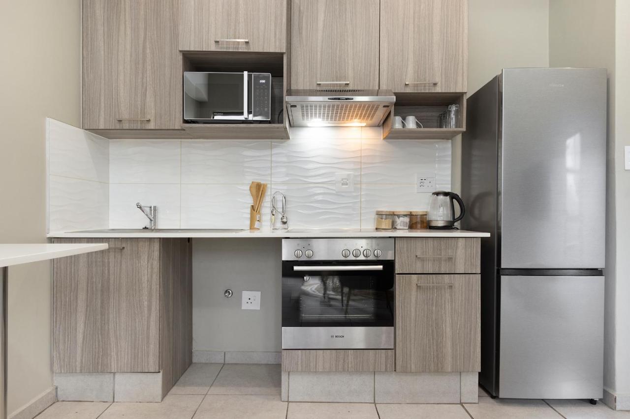 Urban Oasis Apartments At The Bolton Johannesburg Exterior photo