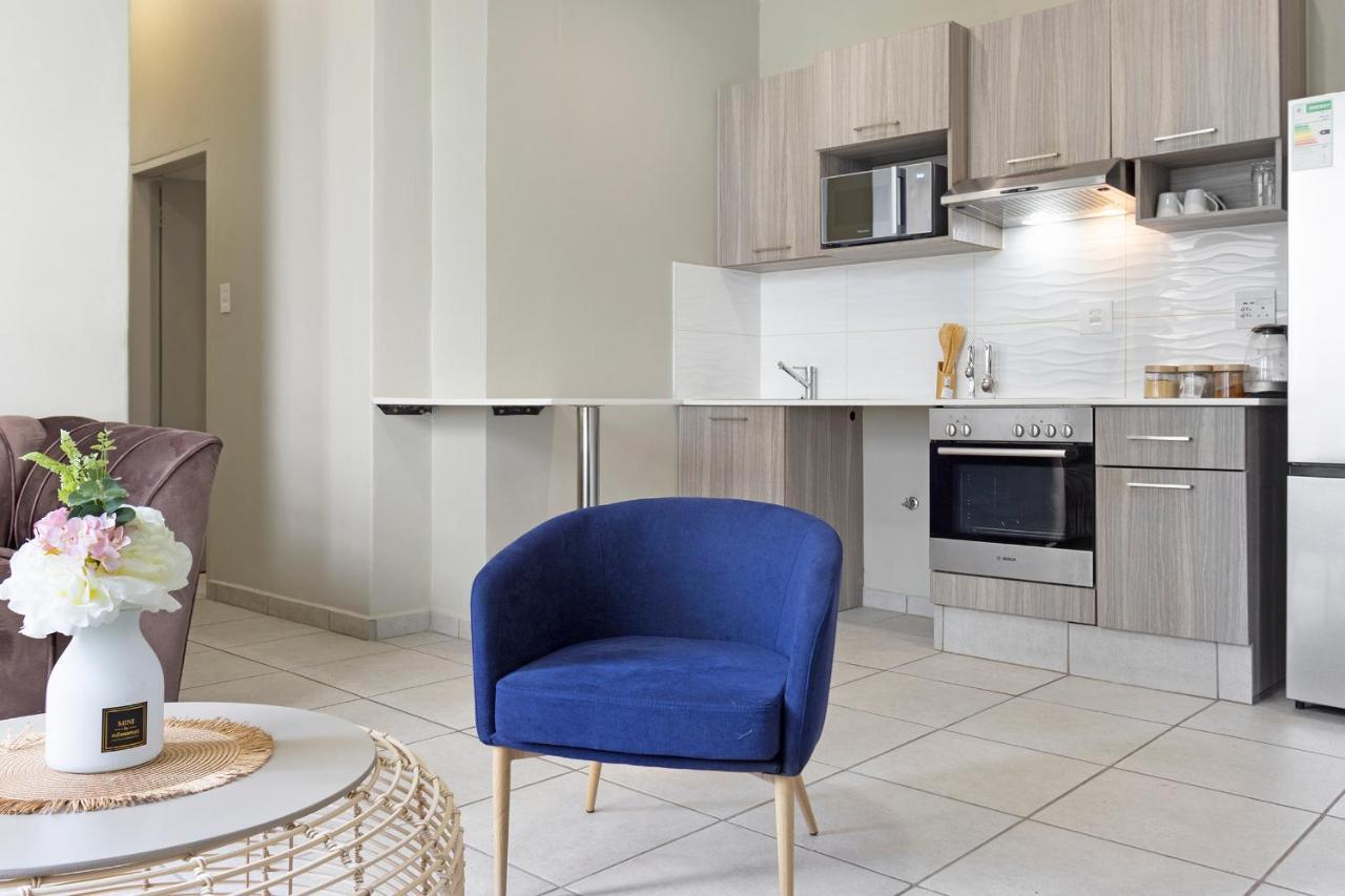 Urban Oasis Apartments At The Bolton Johannesburg Exterior photo